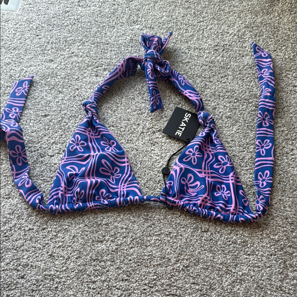 Skatie Floral Bikini Top in Blue and Pink hermosa print